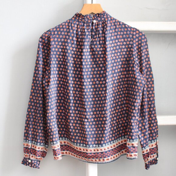Trovata Birds of Paradis Hillary Floral Print Blouse in Navy Heirloom Size XS - Picture 2 of 6